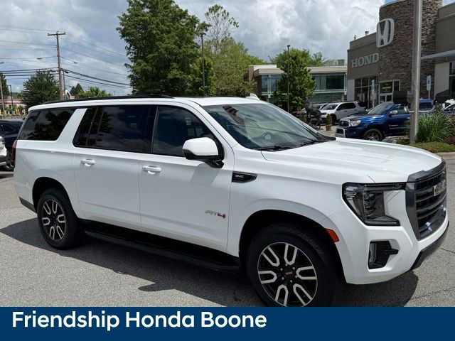 Used 2022 GMC Yukon XL AT4 w/ Technology Package AWD/4WD image 3