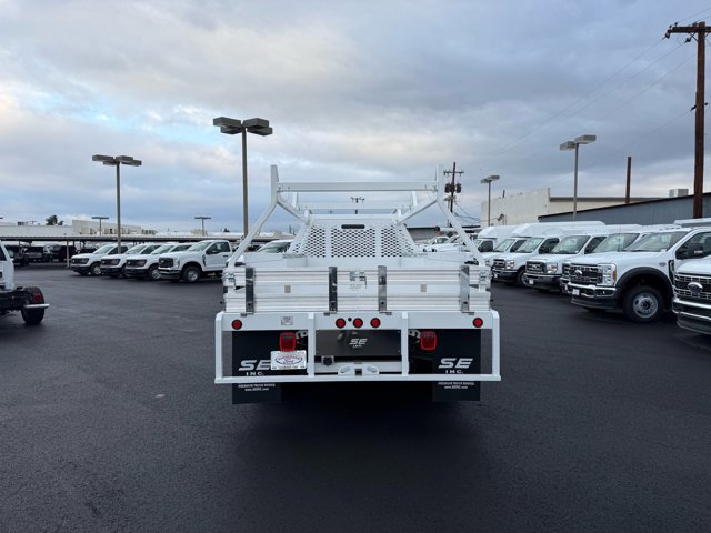 New 2025 Ford F550 4x4 SuperCab Super Duty image 3