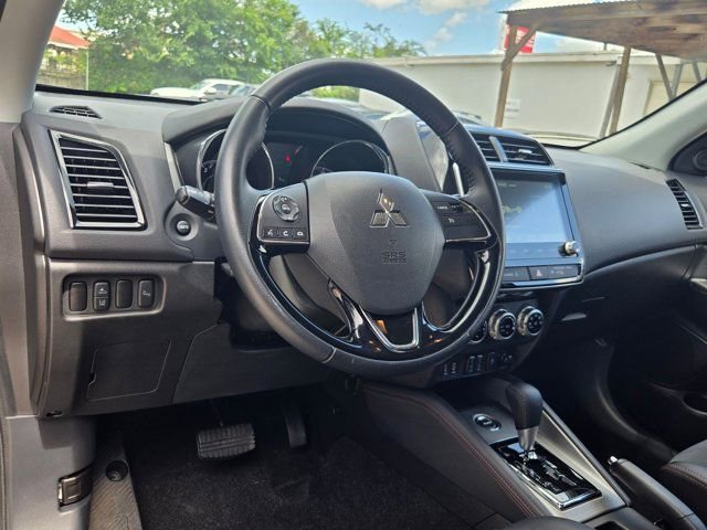 Used 2025 Mitsubishi Outlander Sport SE AWD/4WD image 15