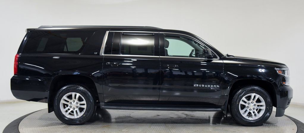 Used 2019 Chevrolet Suburban LT image 12