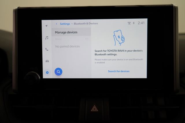 Used 2023 Toyota RAV4 LE image 33