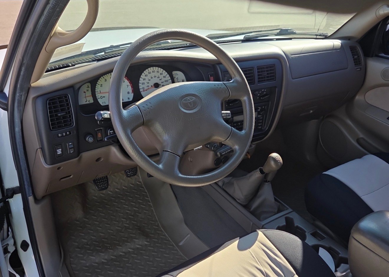 Used 2003 Toyota Tacoma PreRunner w/ Convenience Pkg RWD image 34