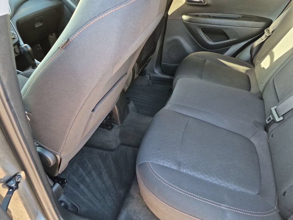 Used 2020 Chevrolet Trax LS w/ Tint and Cruise Package FWD image 35