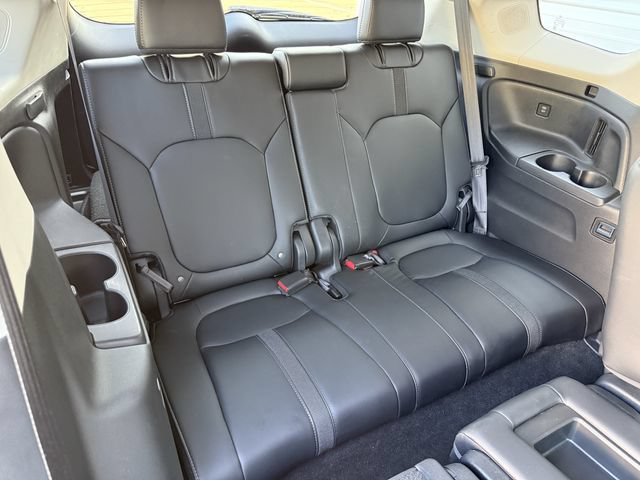 Used 2025 Honda Pilot Touring image 31