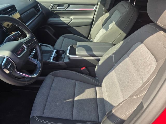 Used 2025 GMC Terrain Elevation image 19