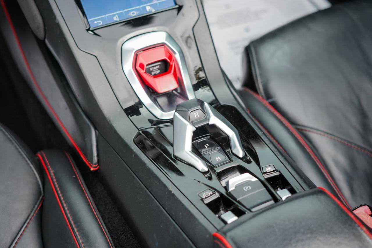 Used 2020 Lamborghini Huracan EVO RWD image 15
