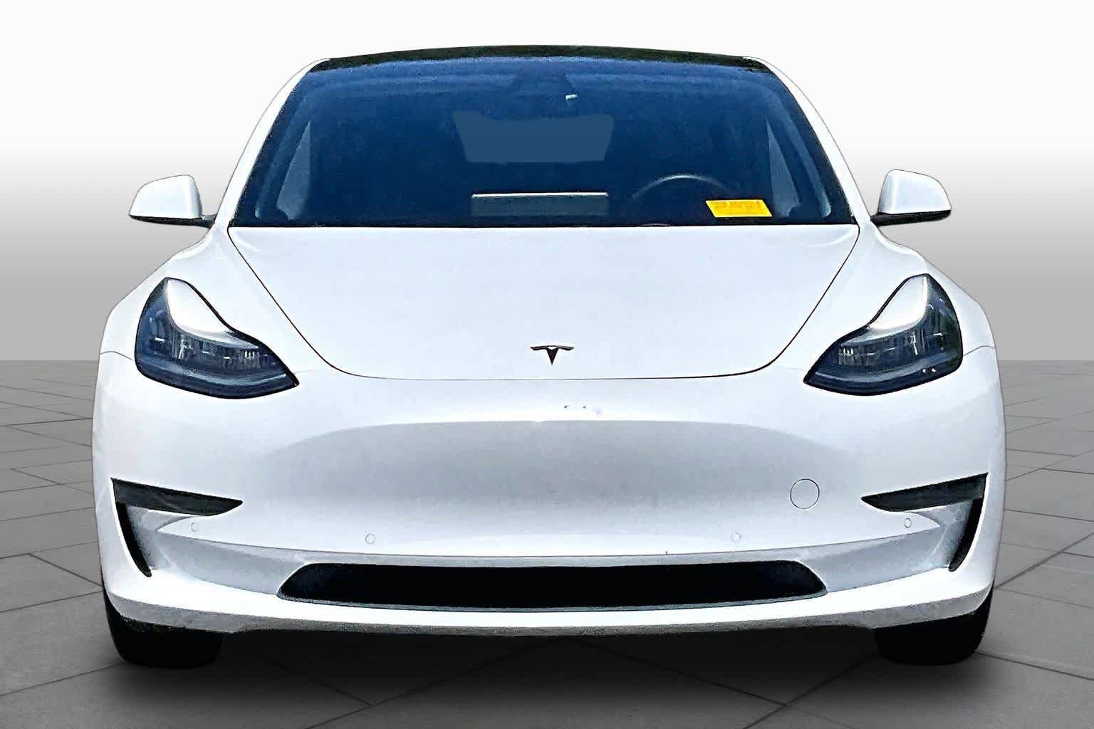 Used 2019 Tesla Model 3 Standard Range RWD image 3