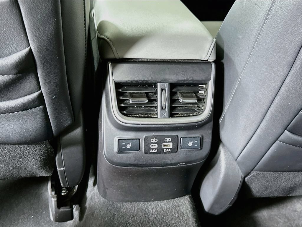 Used 2023 Subaru Outback Limited AWD/4WD image 31