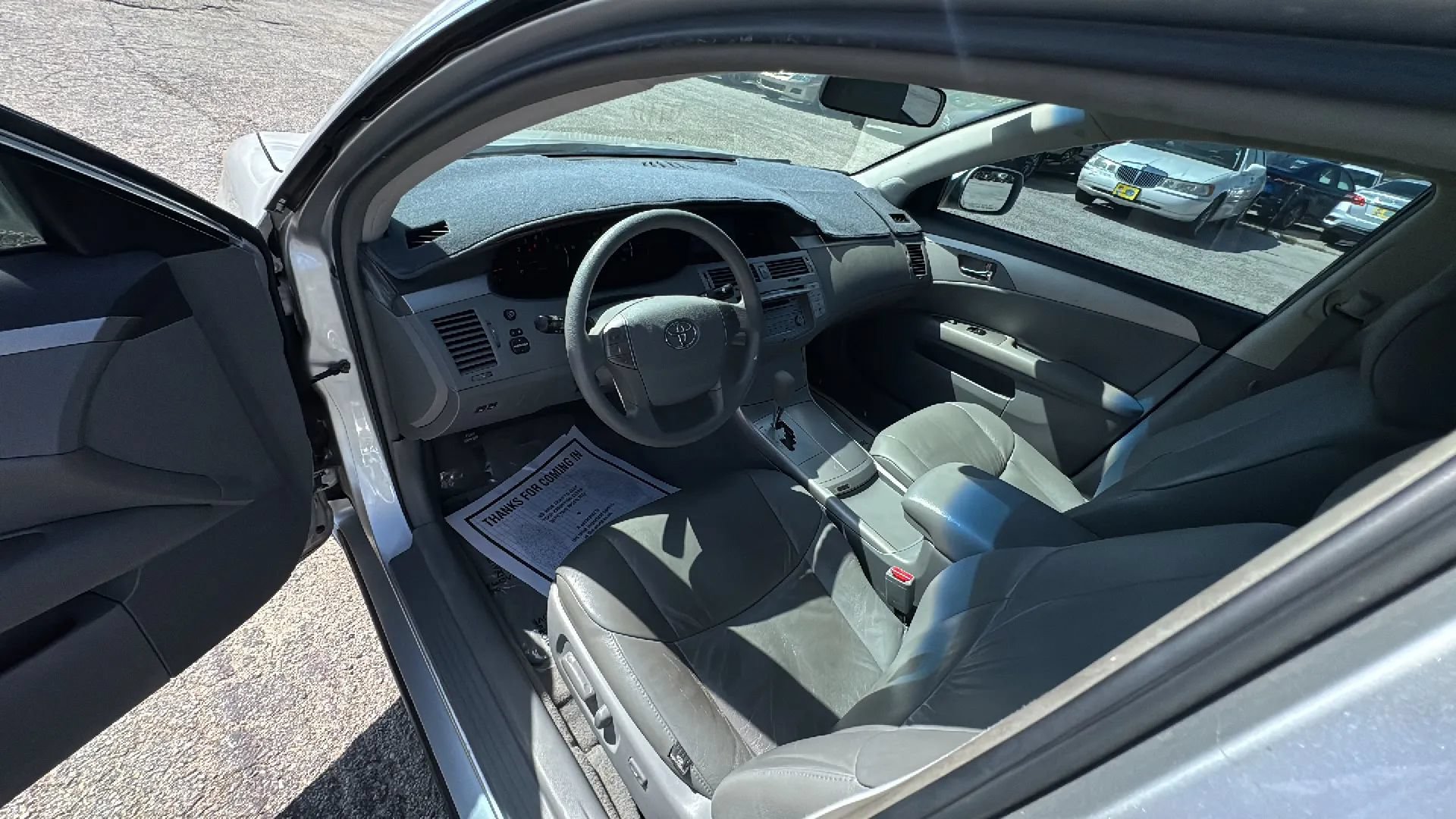 Used 2008 Toyota Avalon Touring FWD image 11