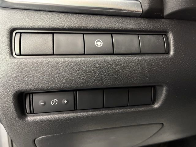 Used 2023 Nissan Rogue SV image 29