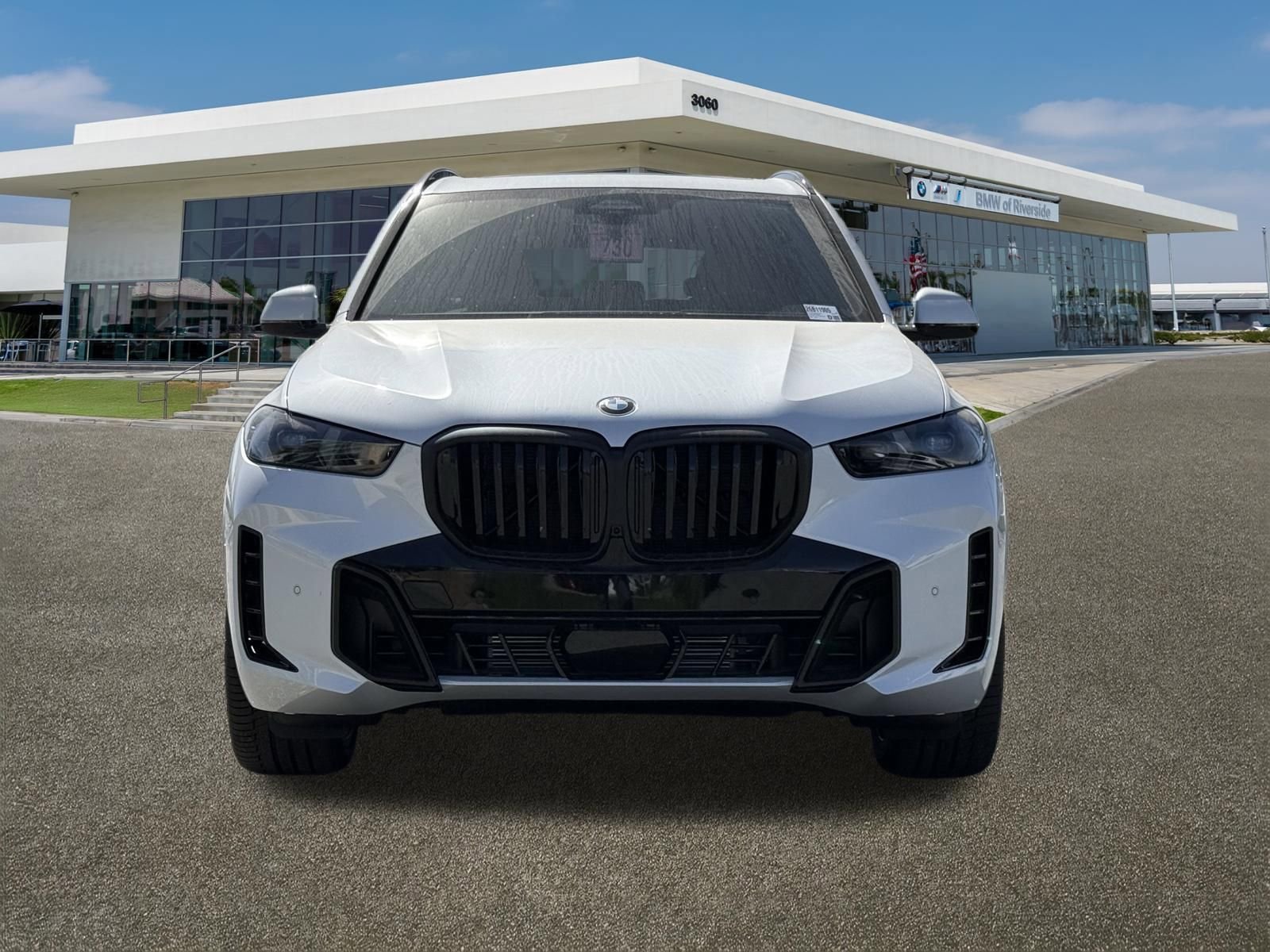 New 2026 BMW X5 xDrive40i w/ Executive Package AWD/4WD image 3