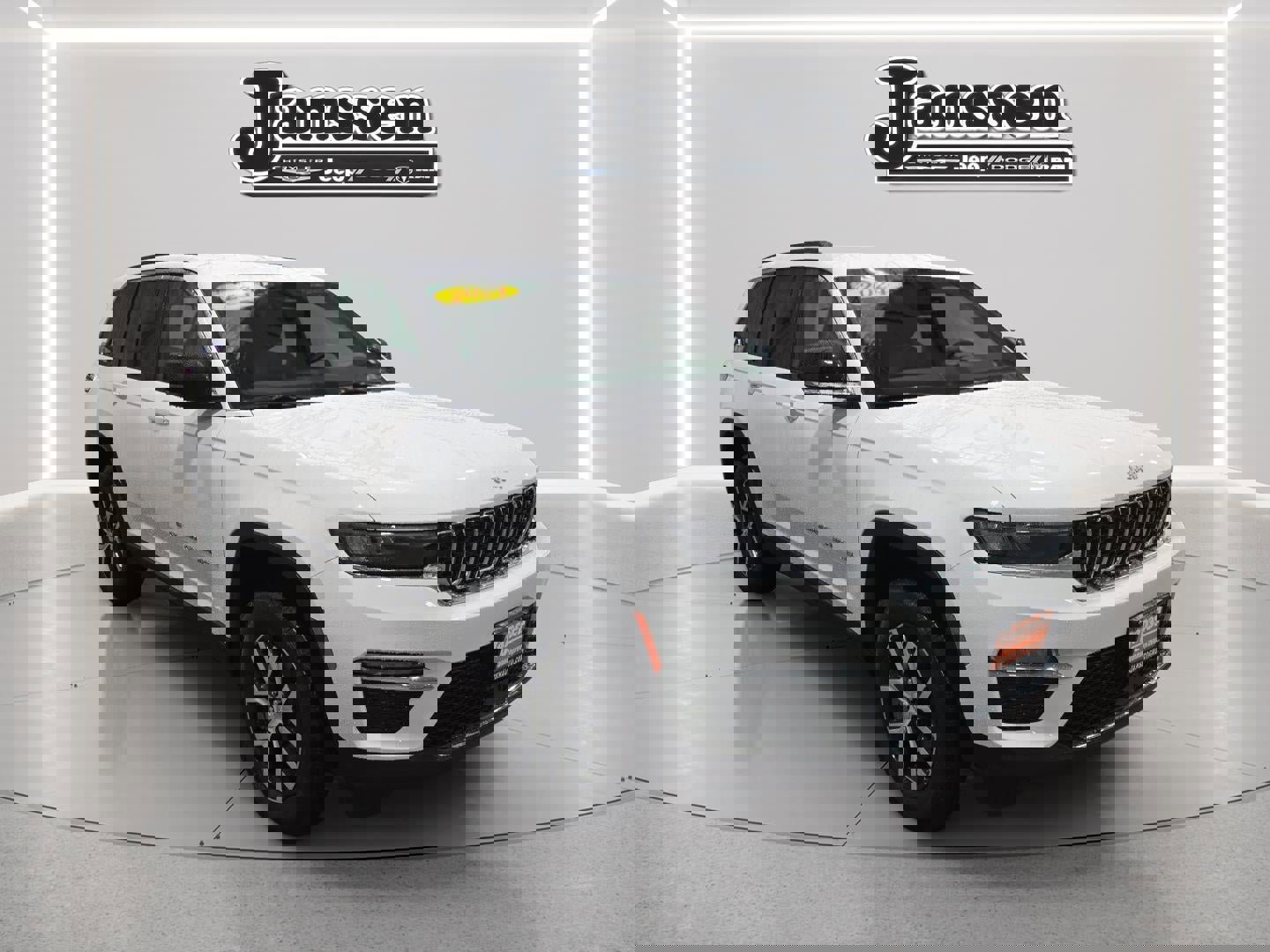 Used 2024 Jeep Grand Cherokee Limited image 7