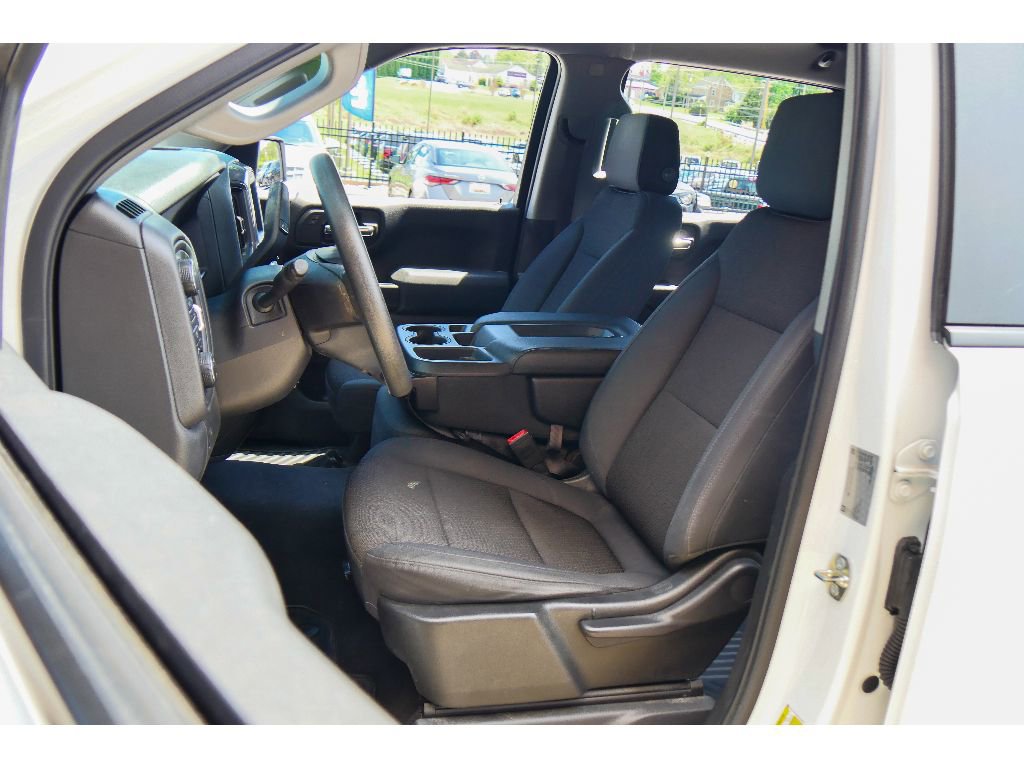 Used 2019 Chevrolet Silverado 1500 Custom w/ Custom Value Package AWD/4WD image 10