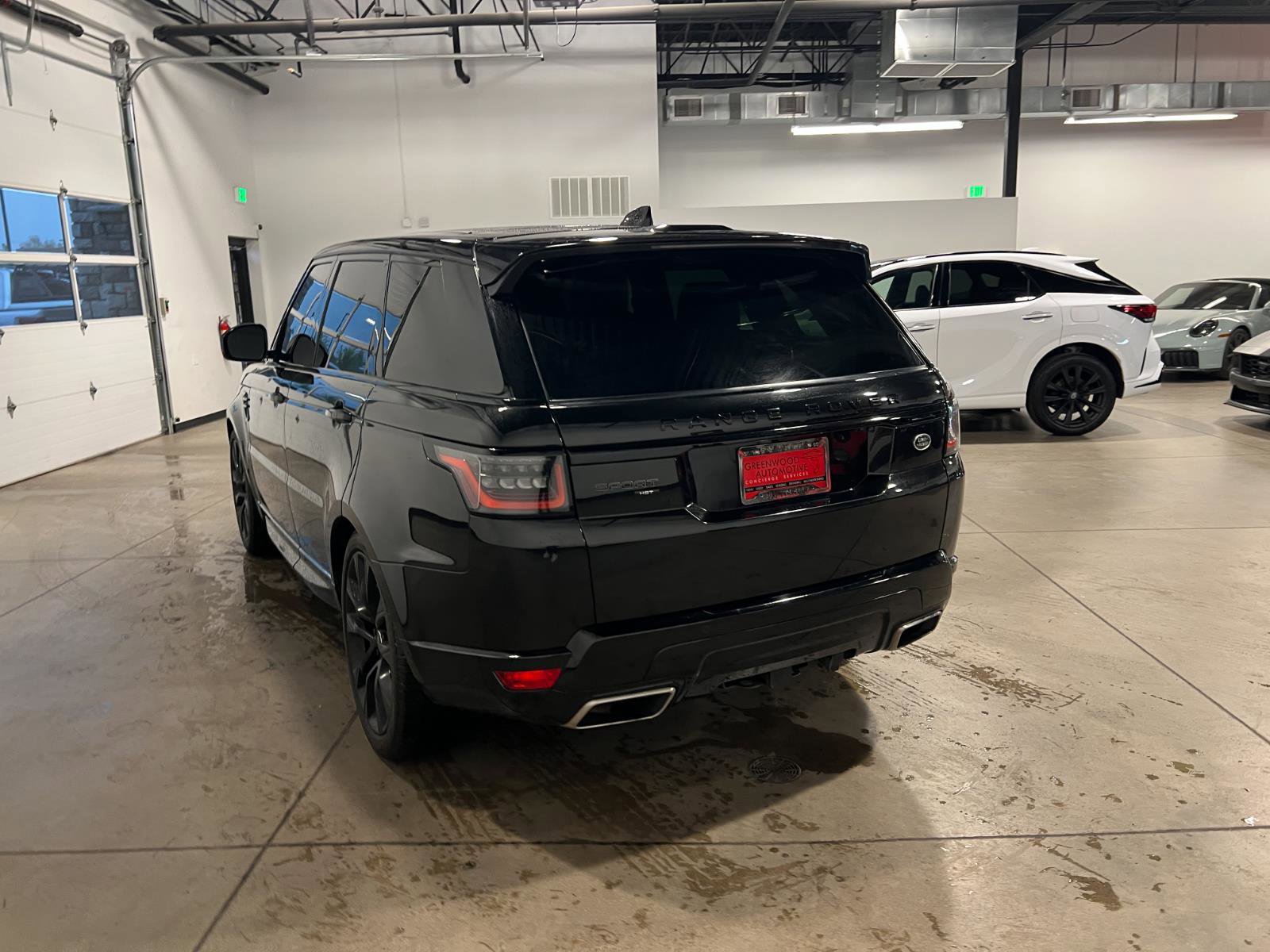 Used 2022 Land Rover Range Rover Sport HST AWD/4WD image 4