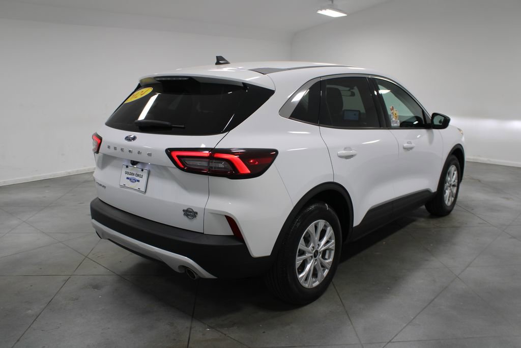 Used 2024 Ford Escape Active image 9