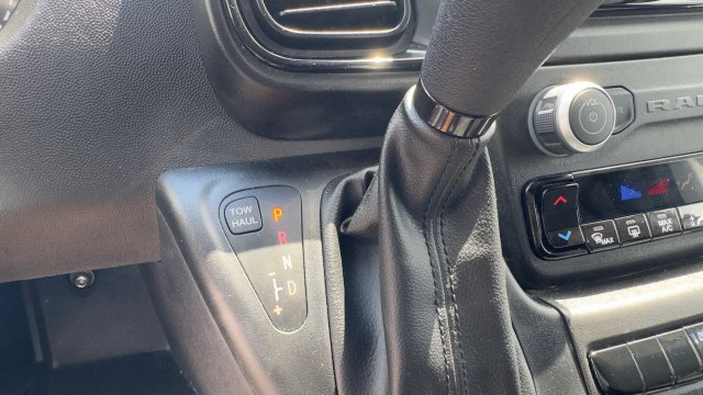 Used 2025 RAM ProMaster 2500 w/ U-Haul Equipment Group FWD image 19
