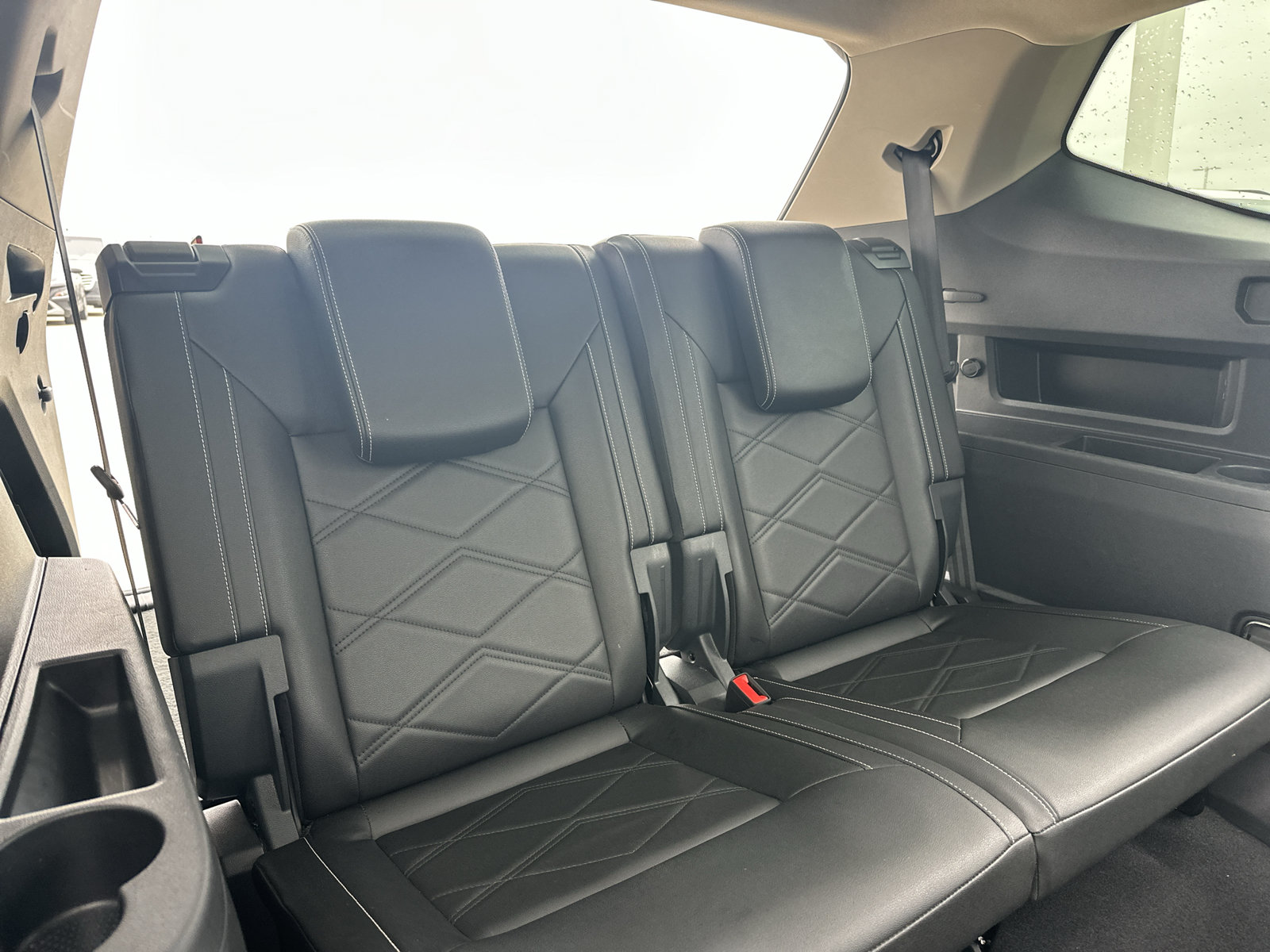 Used 2025 Volkswagen Atlas SE AWD/4WD image 35