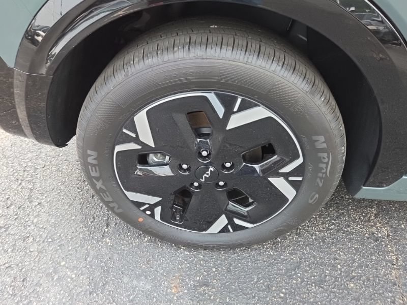 New 2026 Kia Niro Wind w/ Wind Preserve Package FWD image 9