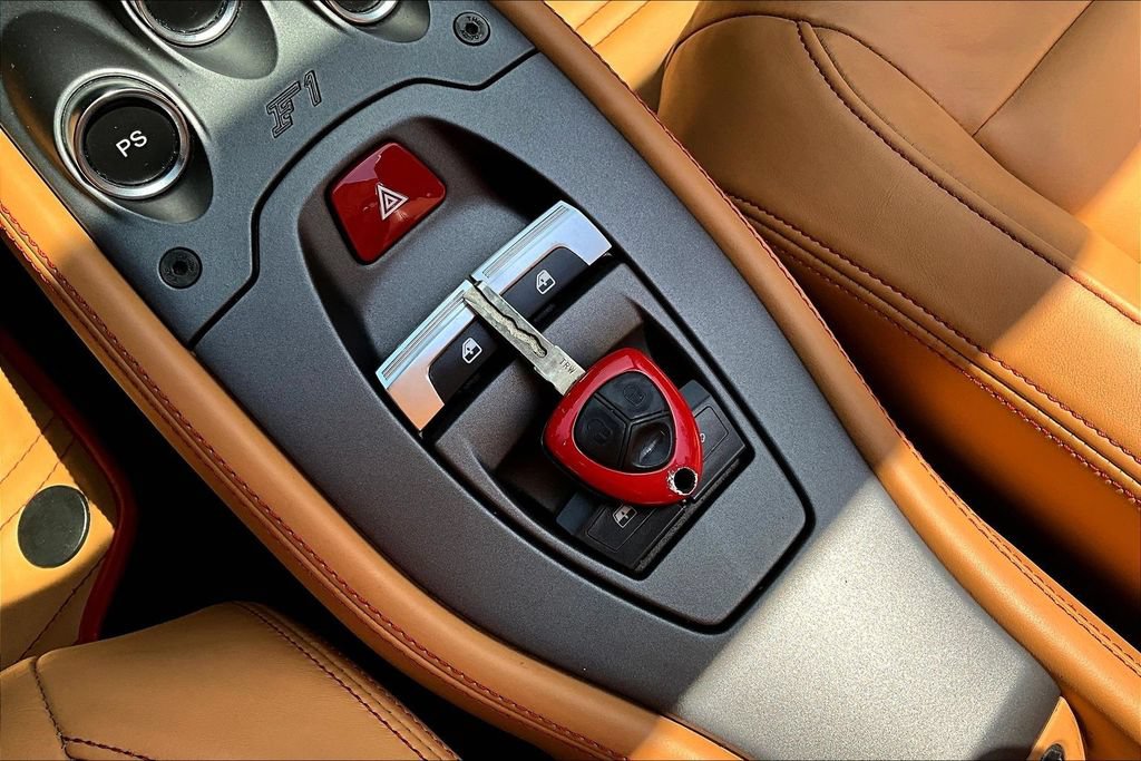 Used 2012 Ferrari 458 Spider RWD image 29
