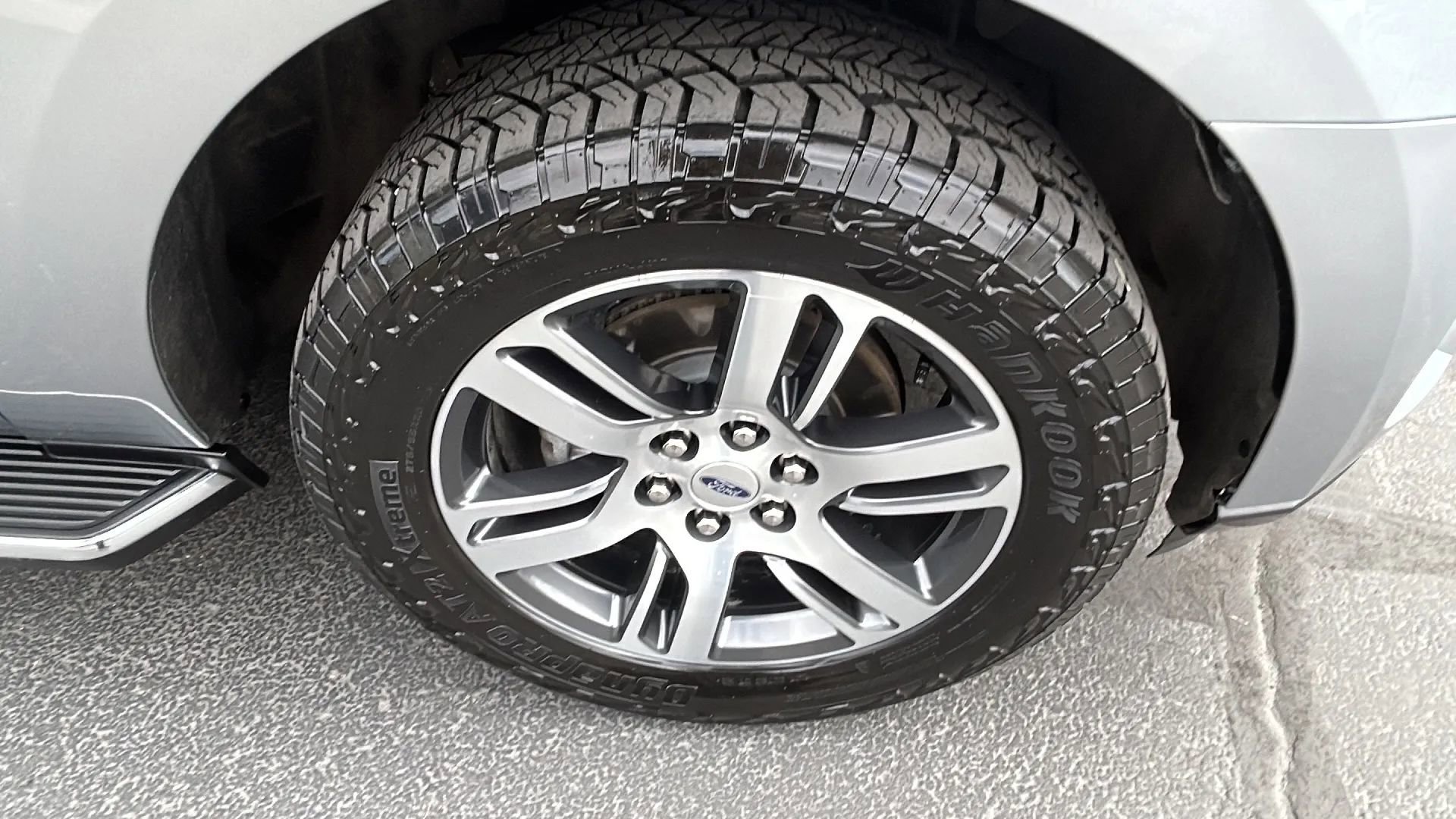 Used 2023 Ford Expedition Limited image 43