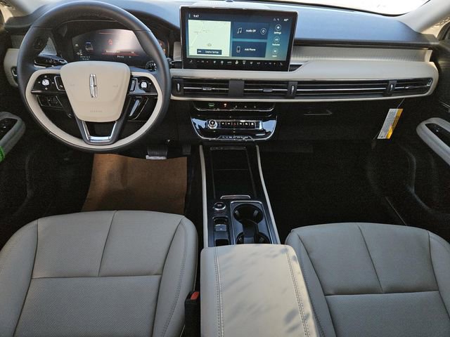 New 2026 Lincoln Corsair Premiere FWD image 5