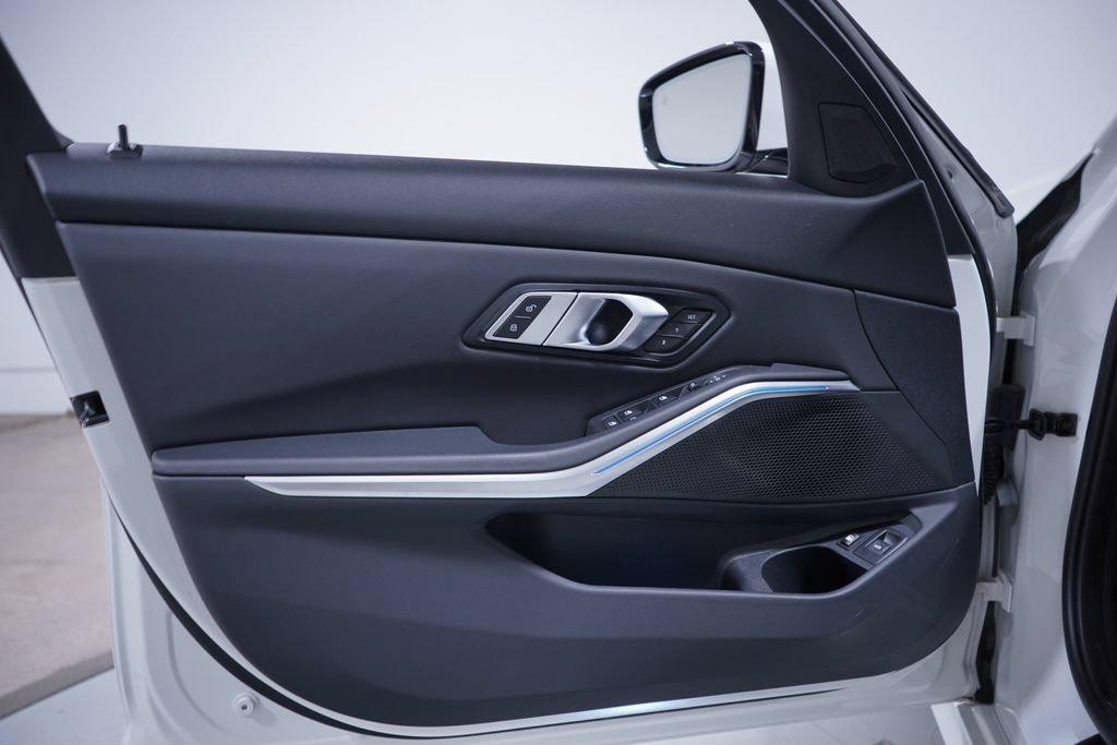 Used 2022 BMW 330e w/ Driving Assistance Package RWD image 18
