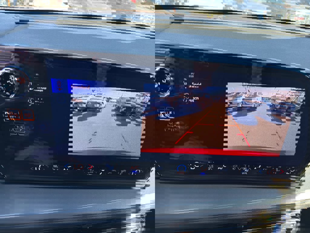 New 2026 Chevrolet Traverse LT image 19