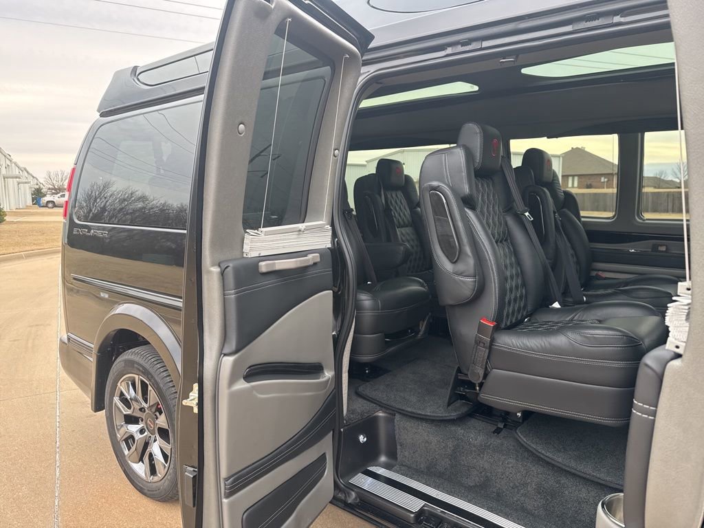 New 2025 GMC Savana 2500 Extended w/ Driver Convenience Package image 38