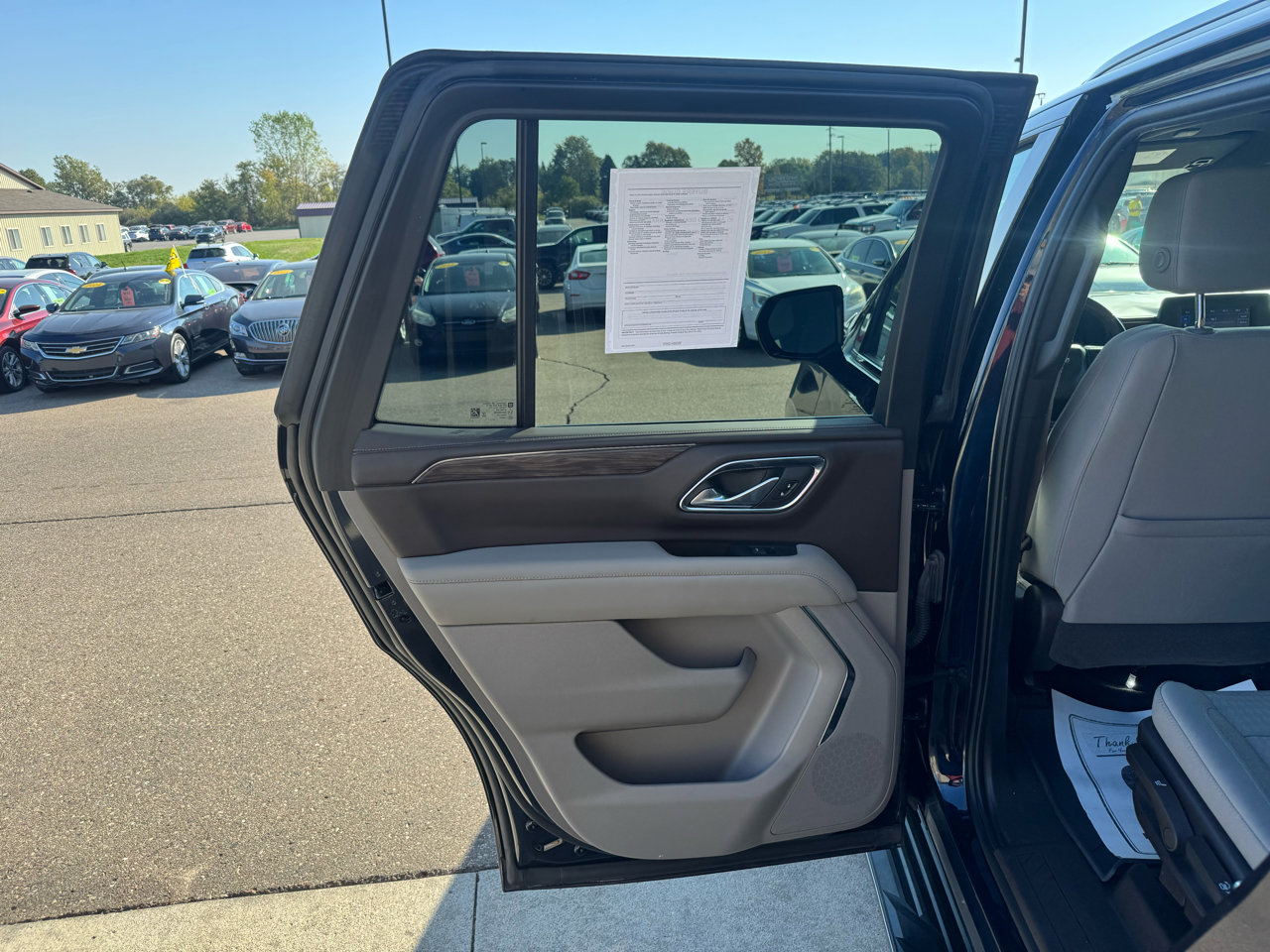 Used 2023 Chevrolet Tahoe LS image 14