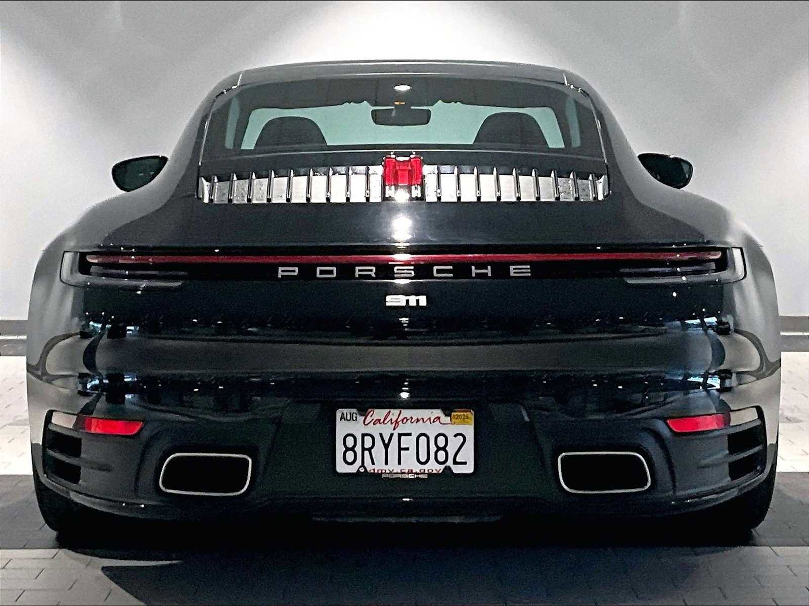 Used 2020 Porsche 911 Carrera image 9