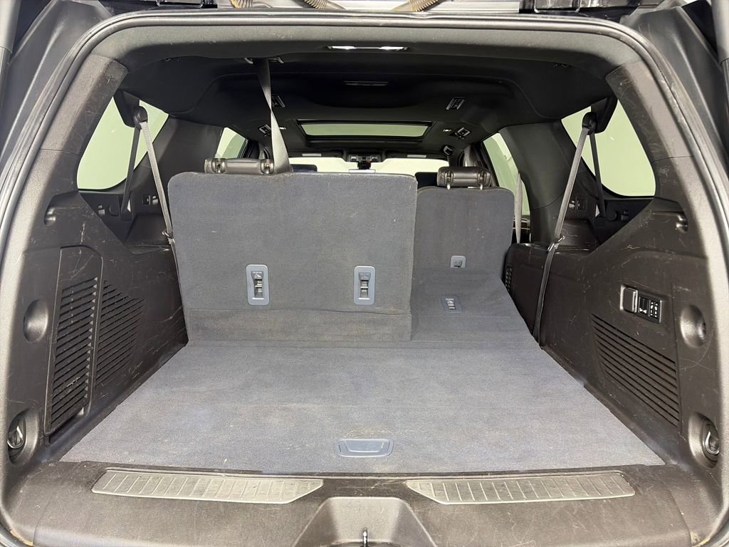 Used 2021 Chevrolet Suburban High Country AWD/4WD image 28