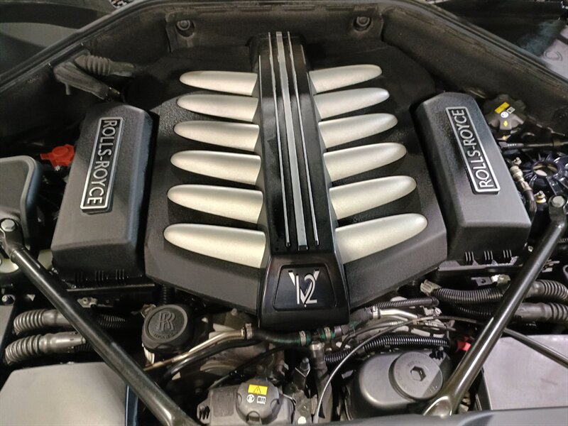 Used 2016 Rolls-Royce Dawn RWD image 44
