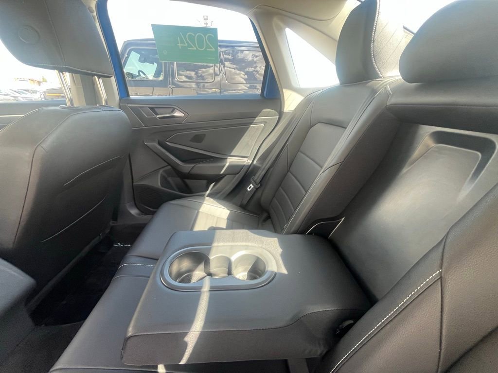 Certified 2024 Volkswagen Jetta SE image 10