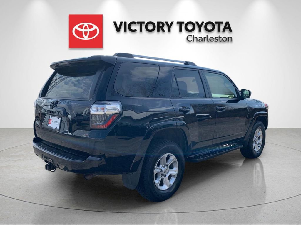 Used 2022 Toyota 4Runner SR5 image 7