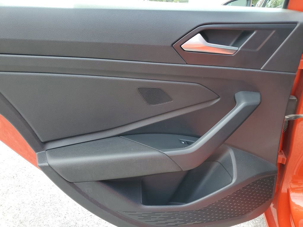 Used 2020 Volkswagen Jetta SE w/ SE Cold Weather Package image 10