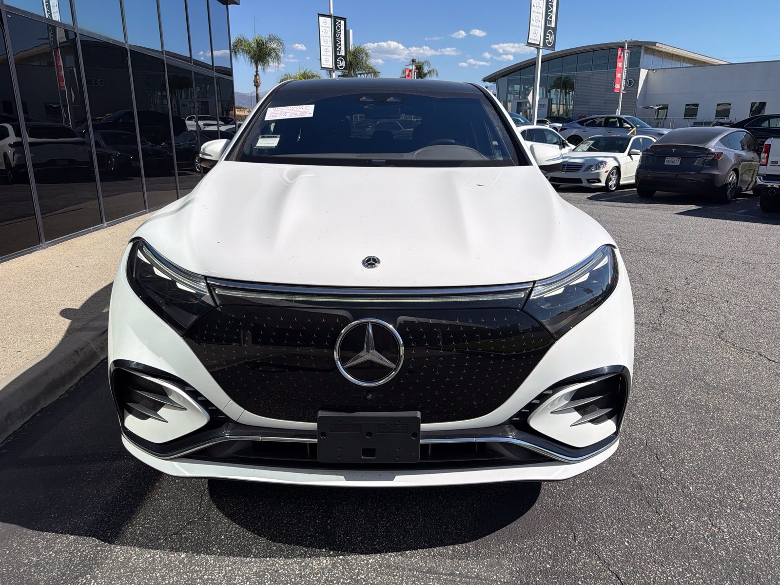 Used 2023 Mercedes-Benz EQS 580 4MATIC SUV image 2