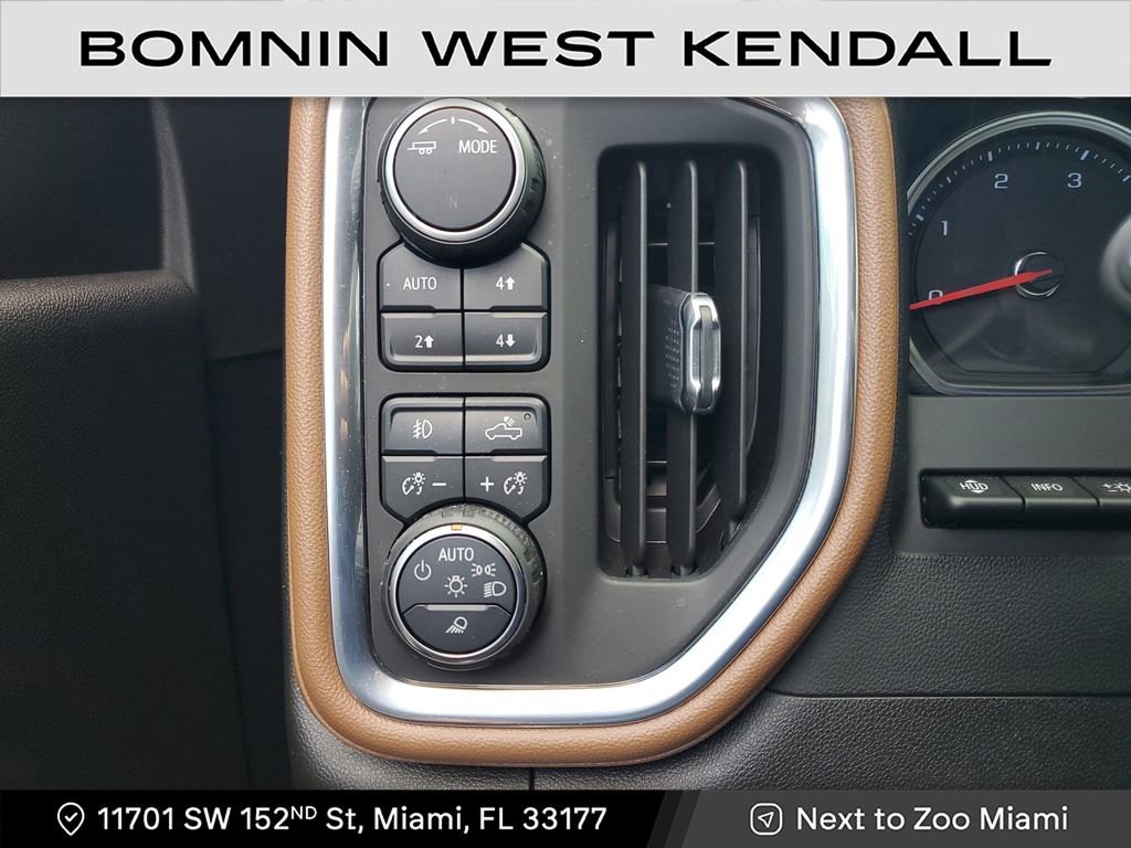 Used 2022 Chevrolet Silverado 2500 High Country w/ Z71 Off-Road Package image 7
