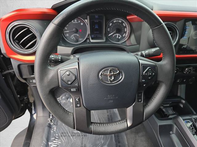 Used 2019 Toyota Tacoma TRD Sport AWD/4WD image 18