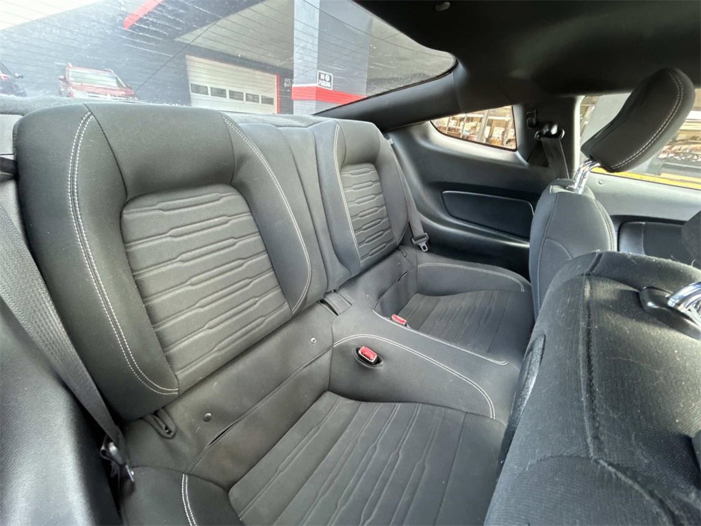 Used 2017 Ford Mustang Coupe image 14