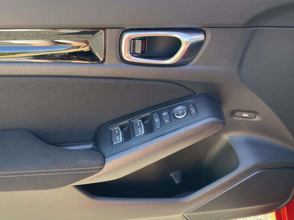 Certified 2025 Honda Civic Sport image 15