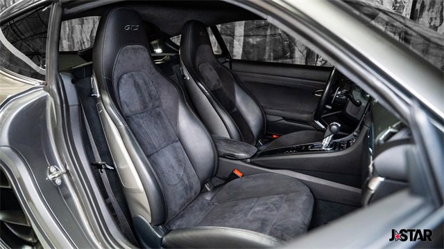 Used 2018 Porsche 718 Cayman GTS image 11