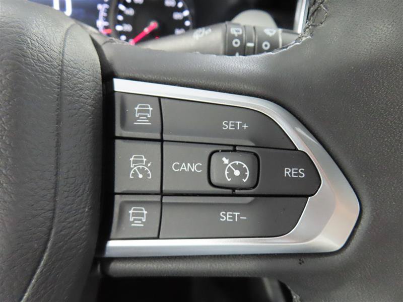 Used 2025 Jeep Compass Limited AWD/4WD image 22