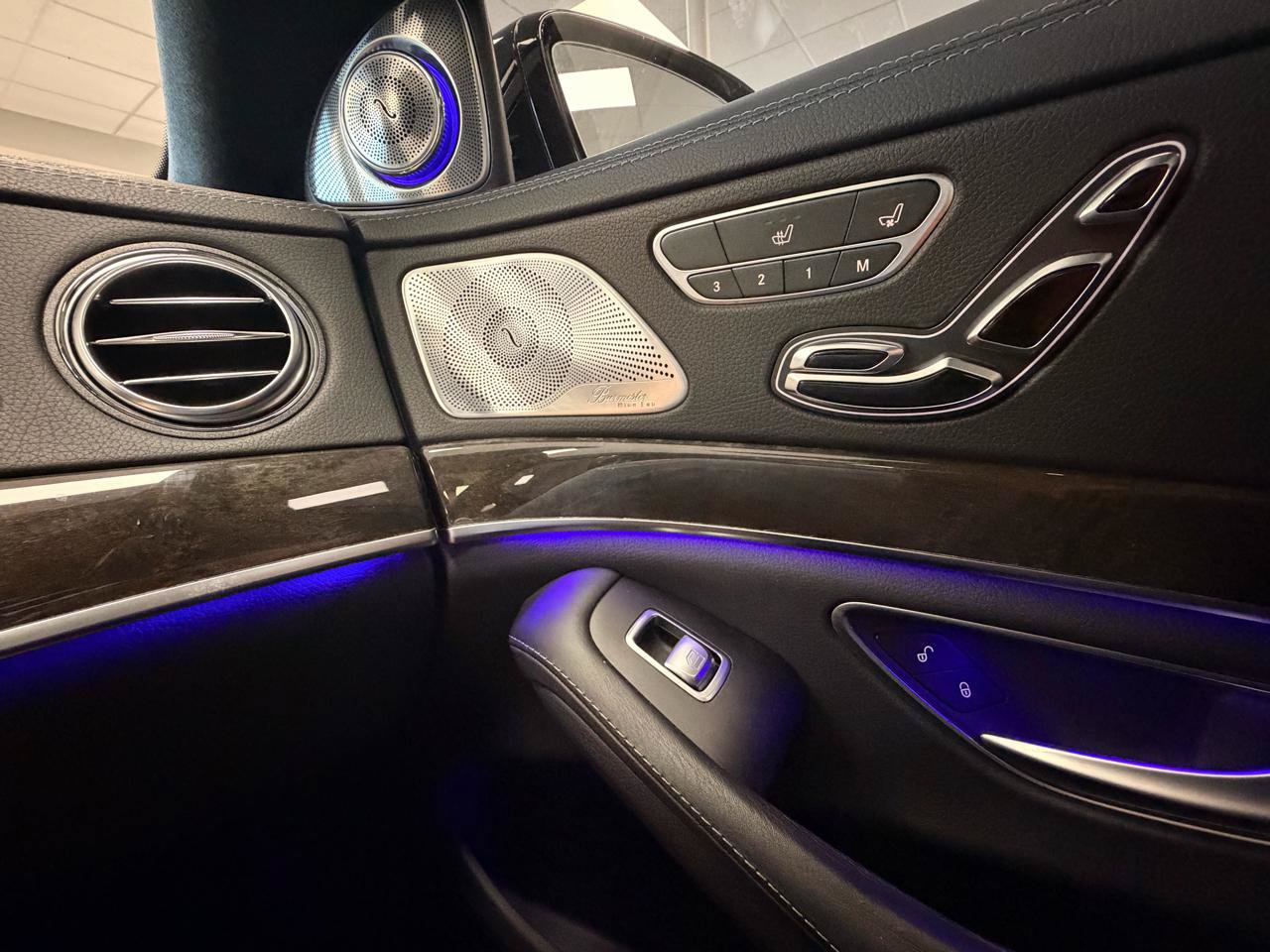 Used 2015 Mercedes-Benz S 63 AMG 4MATIC Sedan image 47