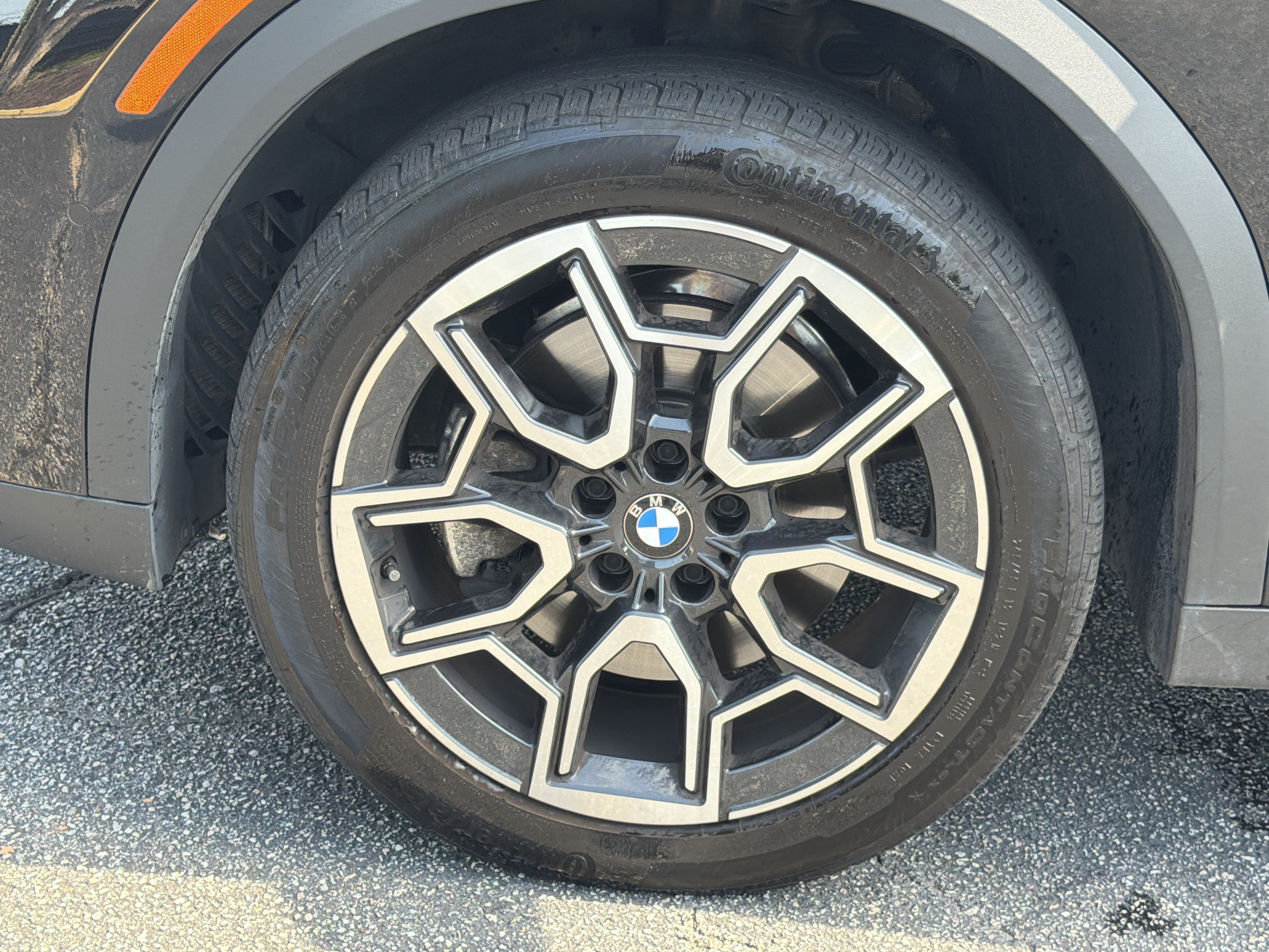 Certified 2026 BMW X2 xDrive28i AWD/4WD image 32