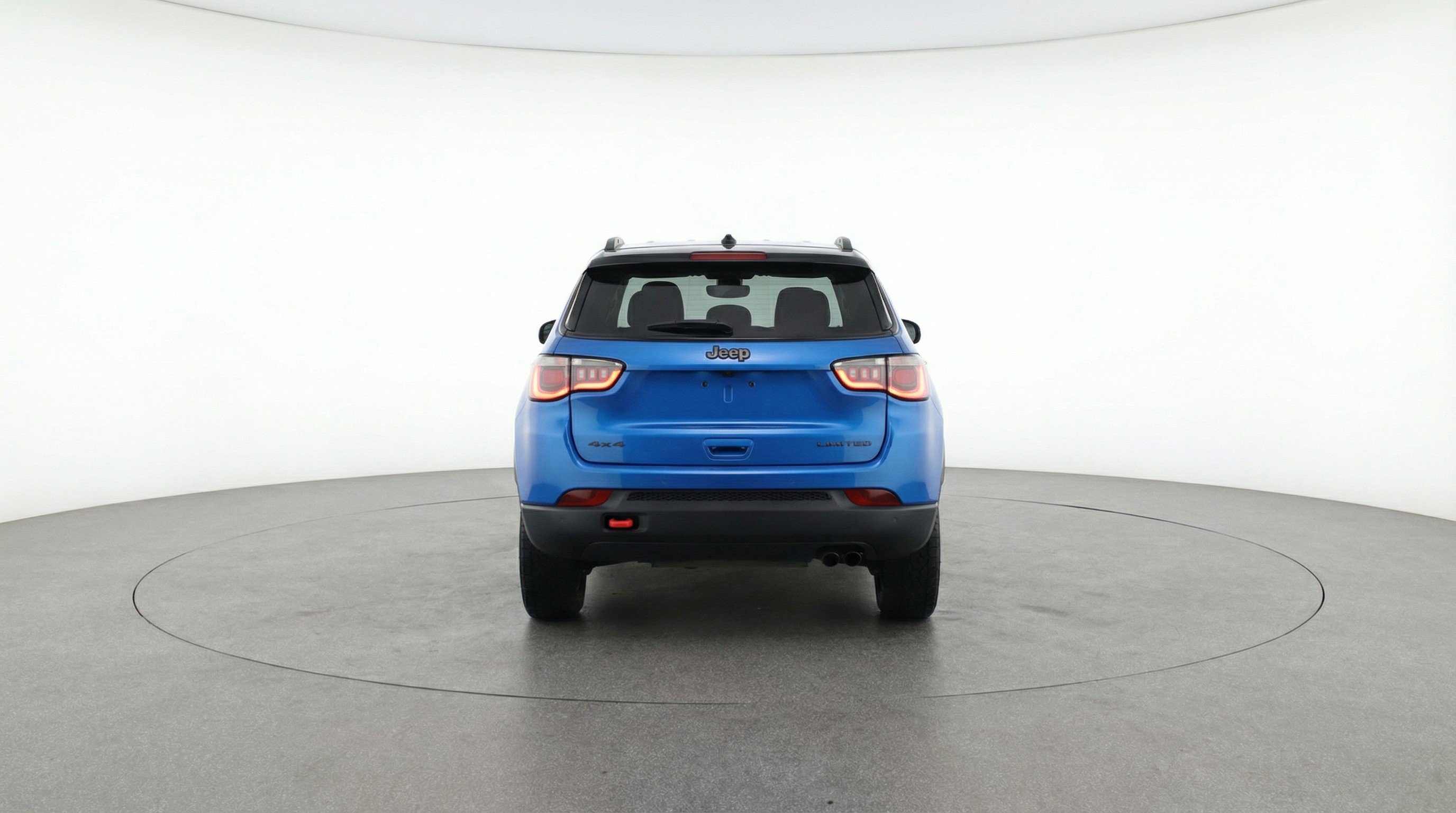 Used 2025 Jeep Compass Trailhawk AWD/4WD image 7