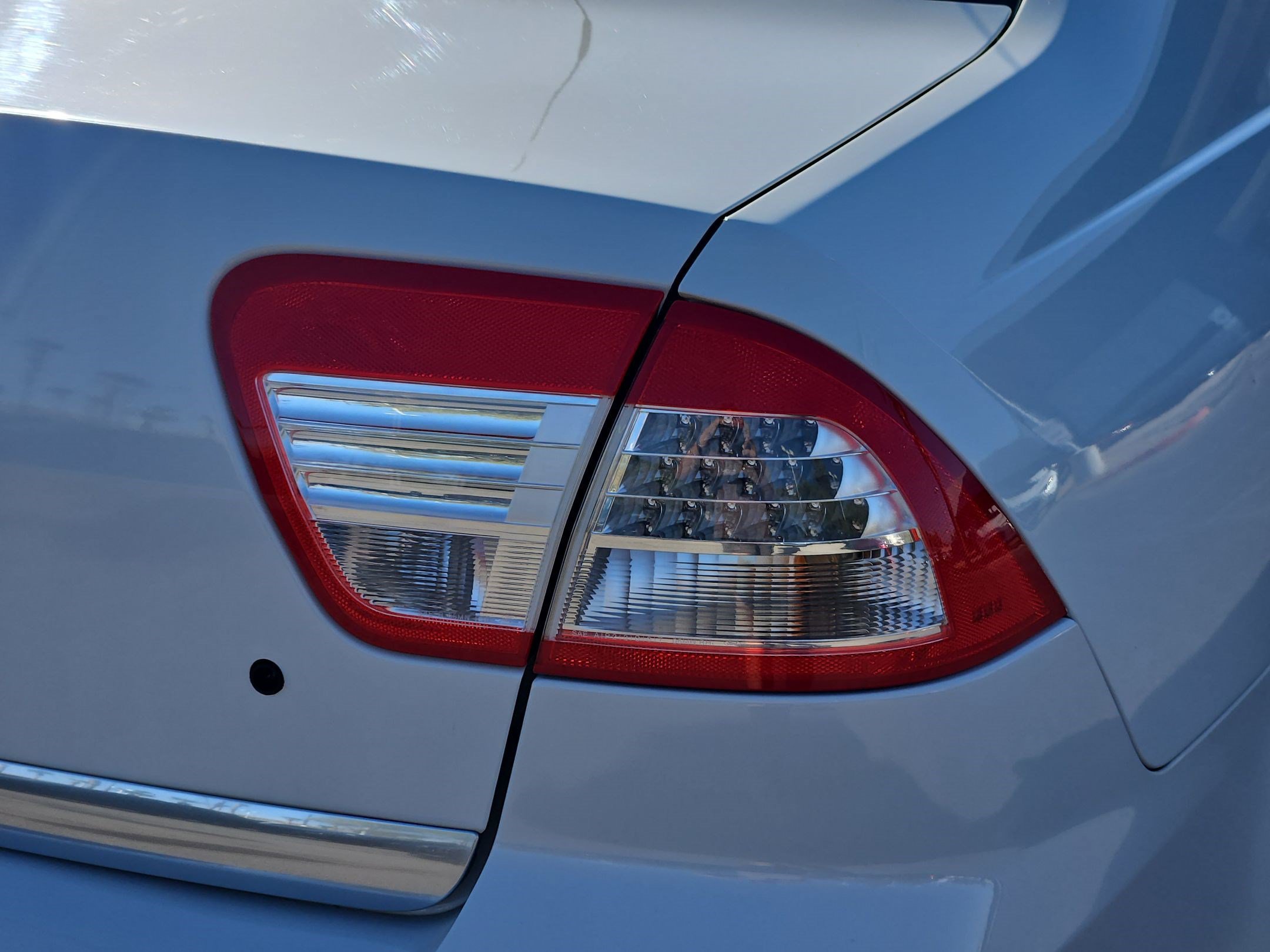 Used 2009 Mercury Milan FWD image 11