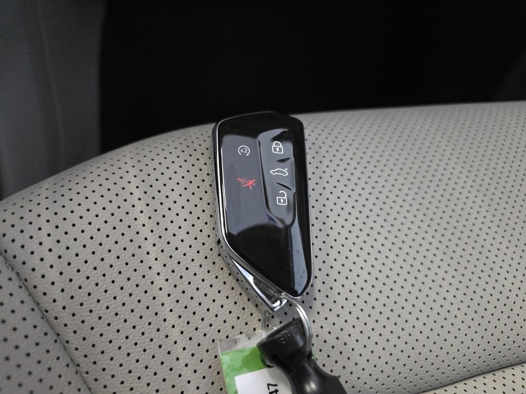 New 2024 Volkswagen Atlas SE image 15