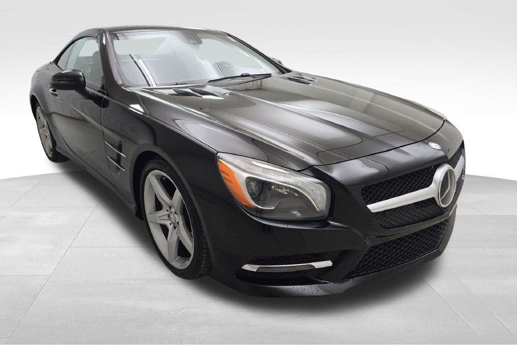 Used 2016 Mercedes-Benz SL 550 image 2