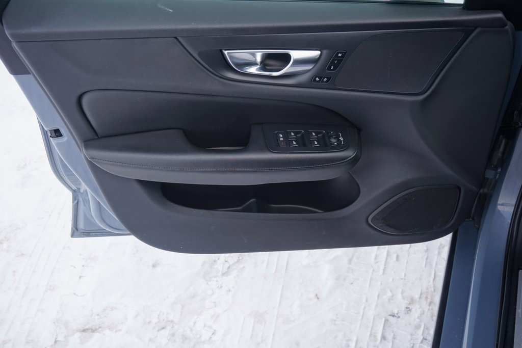 Used 2024 Volvo S60 B5 Plus image 10