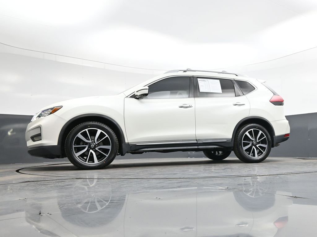 Used 2020 Nissan Rogue SL w/ Premium Package image 40